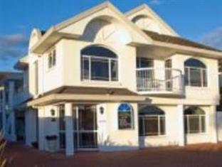 Lakeside Motel 4*